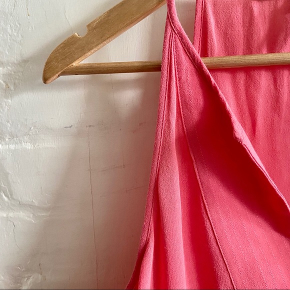 BCBGMaxAzria pink Vneck halter sleeveless tank top - Picture 4 of 6